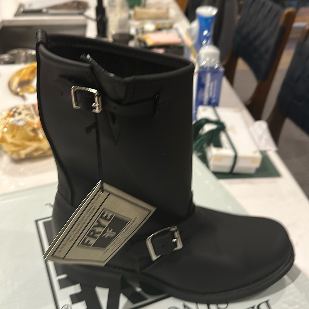 Frye Matte Black Leather Buckle Mid-Calf 12r engineer boots New In Box